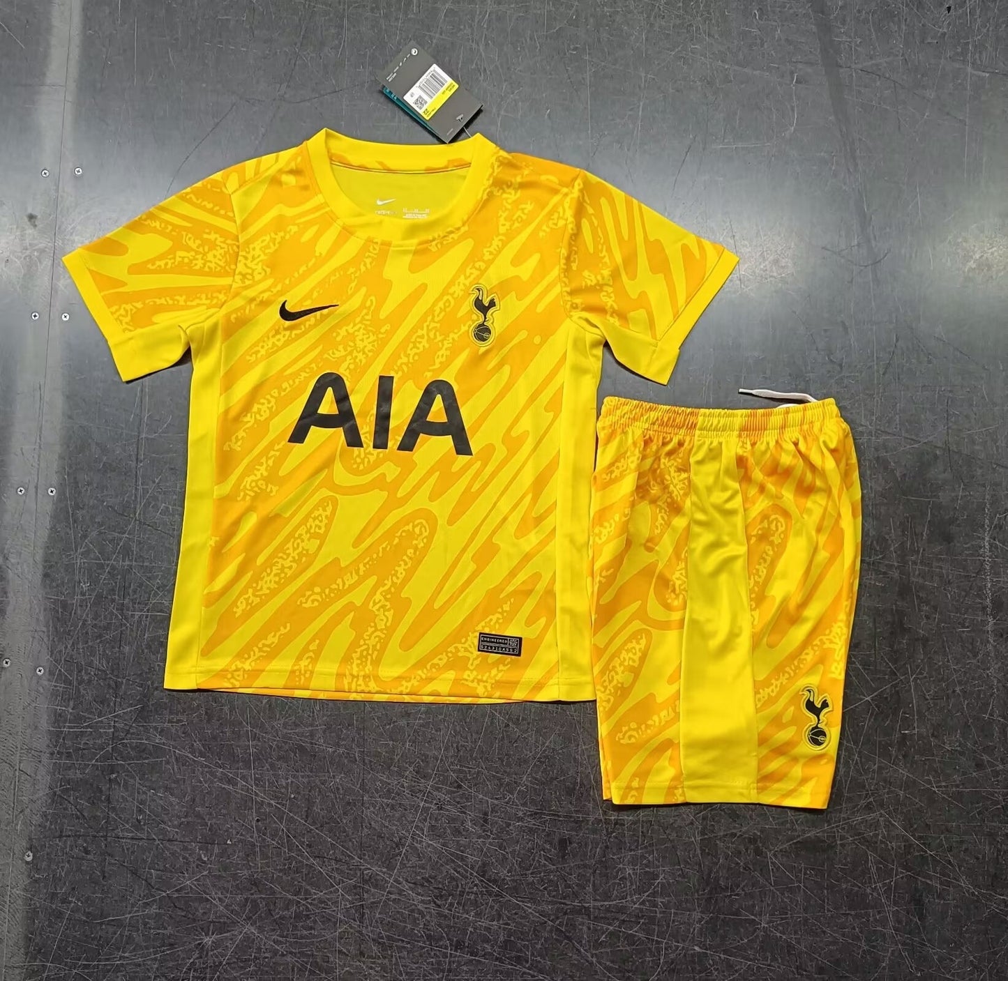 TOTTENHAM GOALKEEPER YELLOW SHIRT 23/24