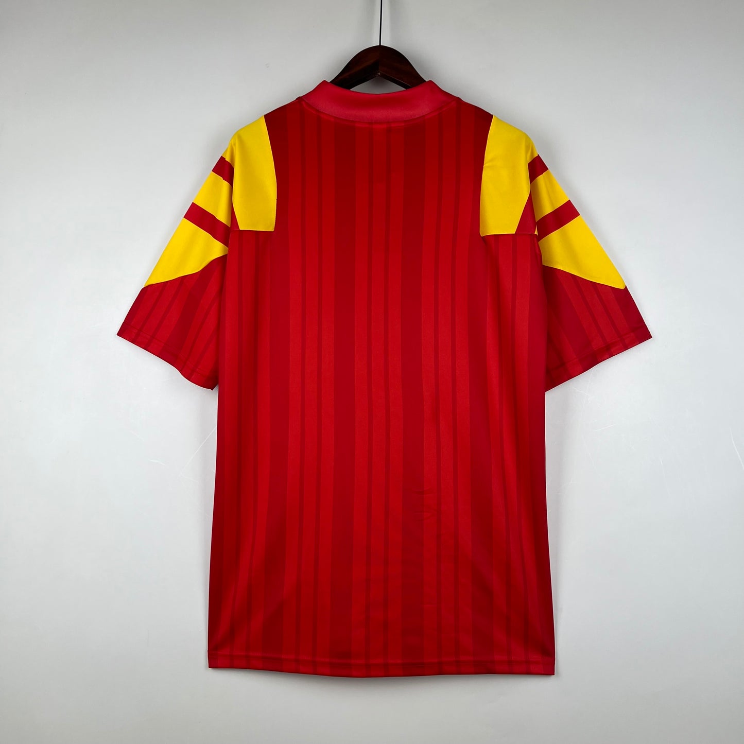 CAMISETA RETRO ESPAÑA LOCAL 1992 - La Casa del Fútbol