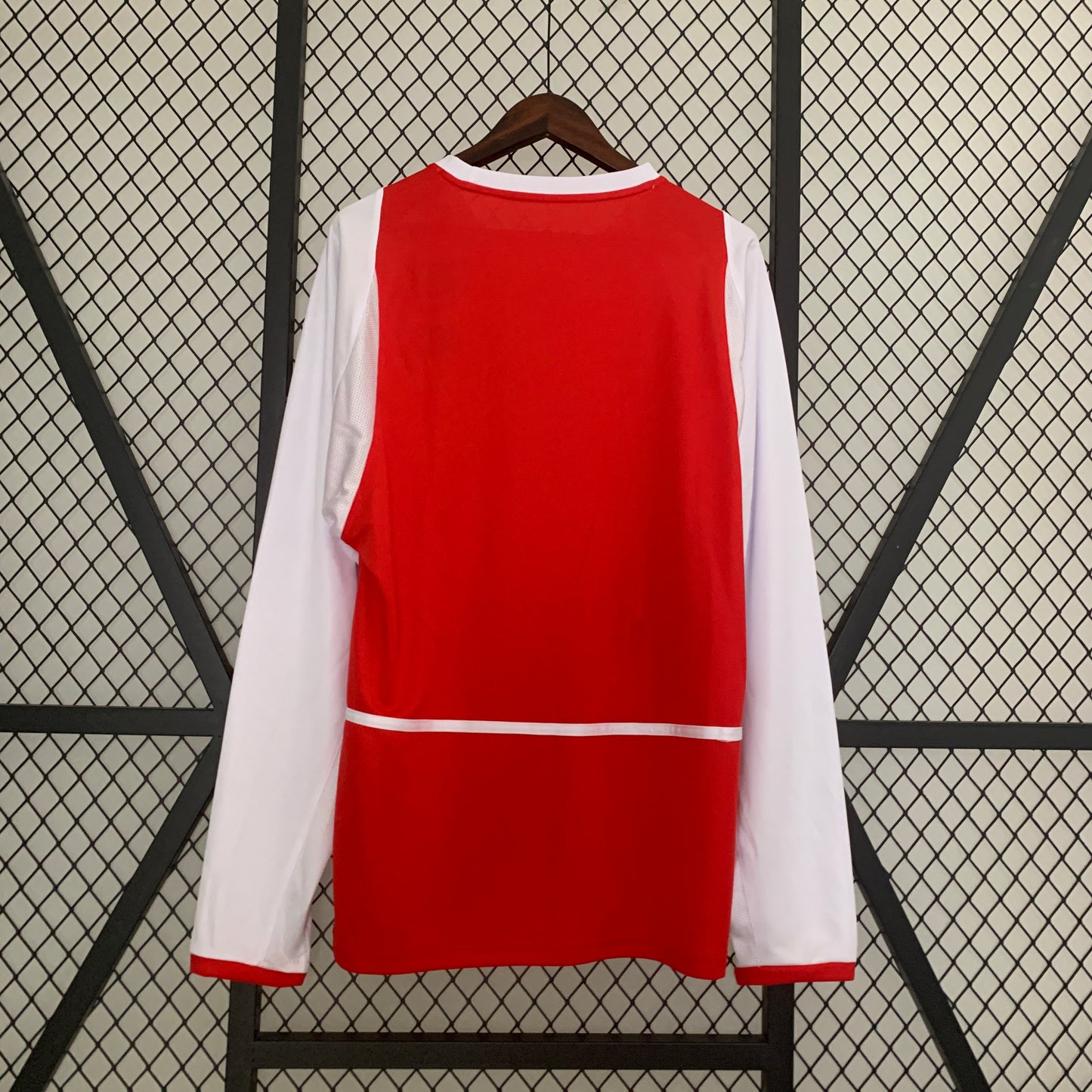 ARSENAL HOME LONG SLEEVE RETRO T-SHIRT 02/04