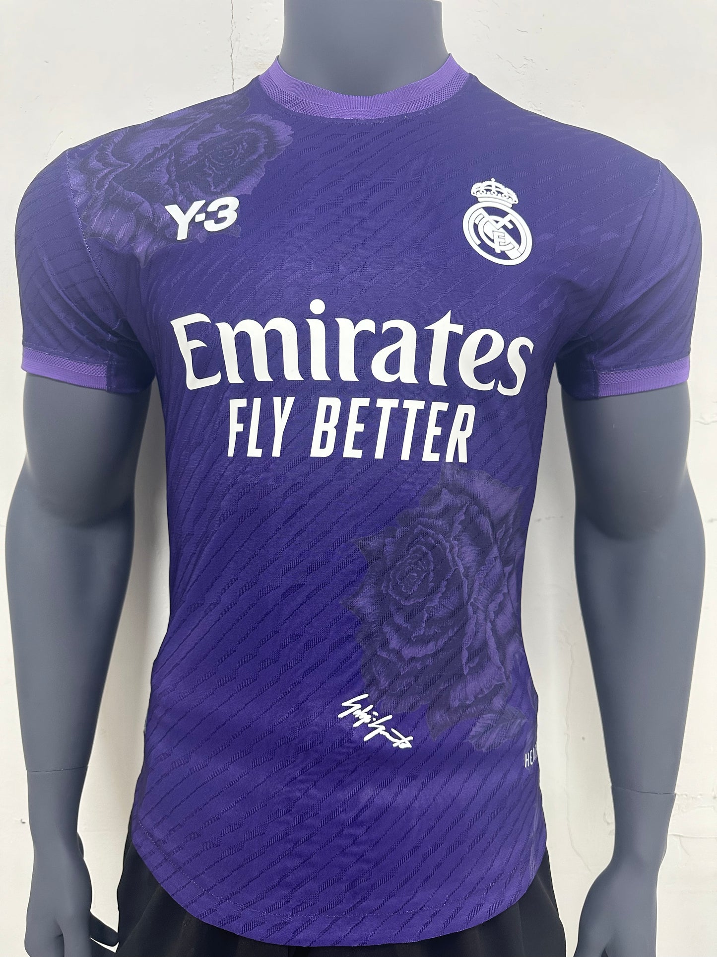 CAMISETA REAL MADRID EDICIÓN Y3 MORADO  VERSIÓN JUGADOR - La Casa del Fútbol