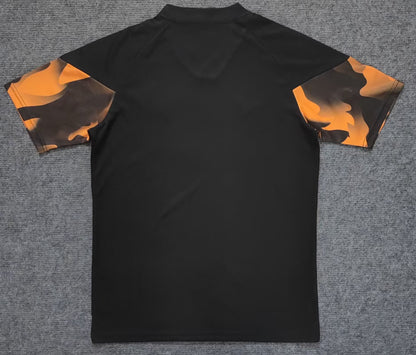 CAMISETA OLYMPIQUE MARSELLA ENTRENAMIENTO NEGRA/NARANJA 23/24