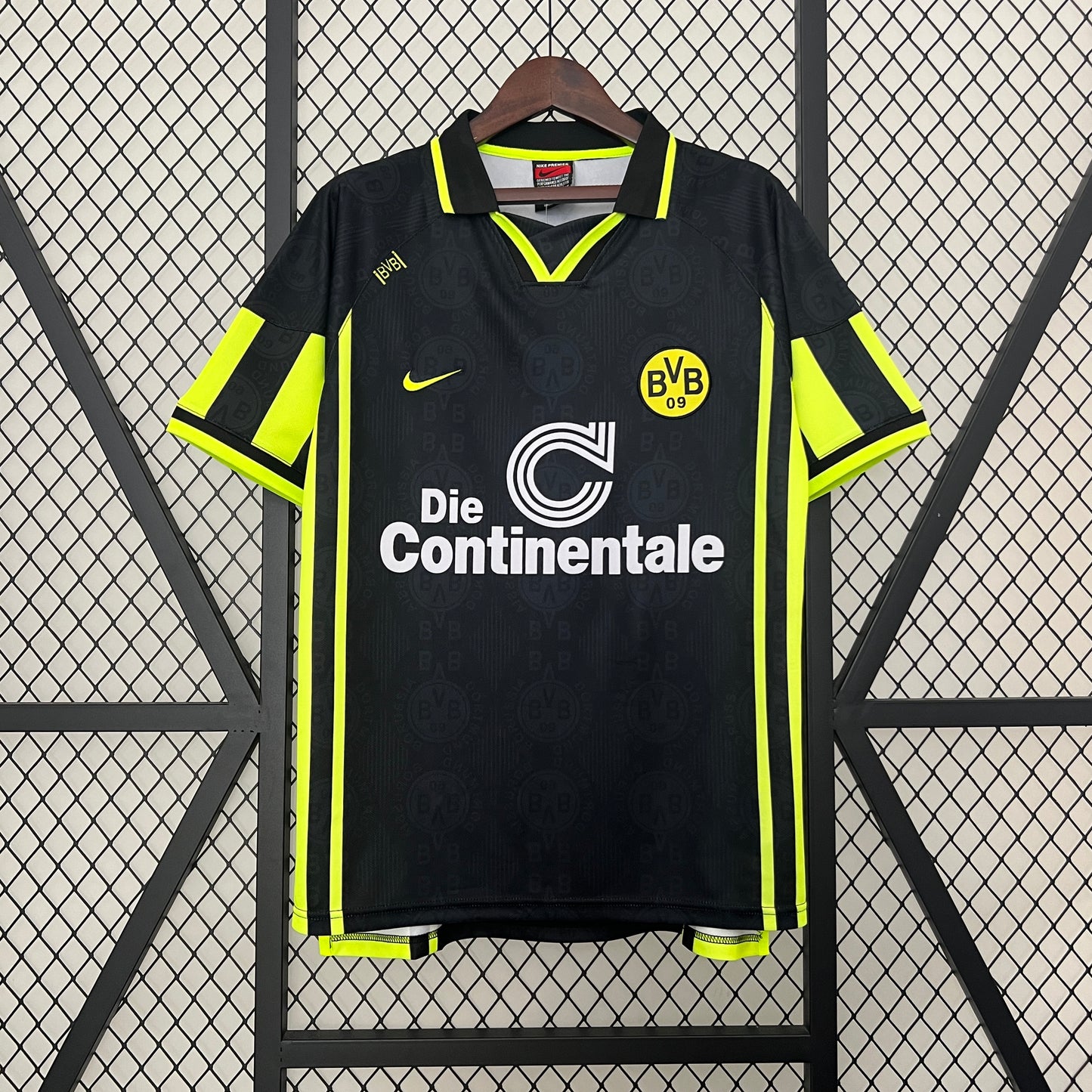 BORUSSIA DORTMUND AWAY RETRO T-SHIRT 96/97