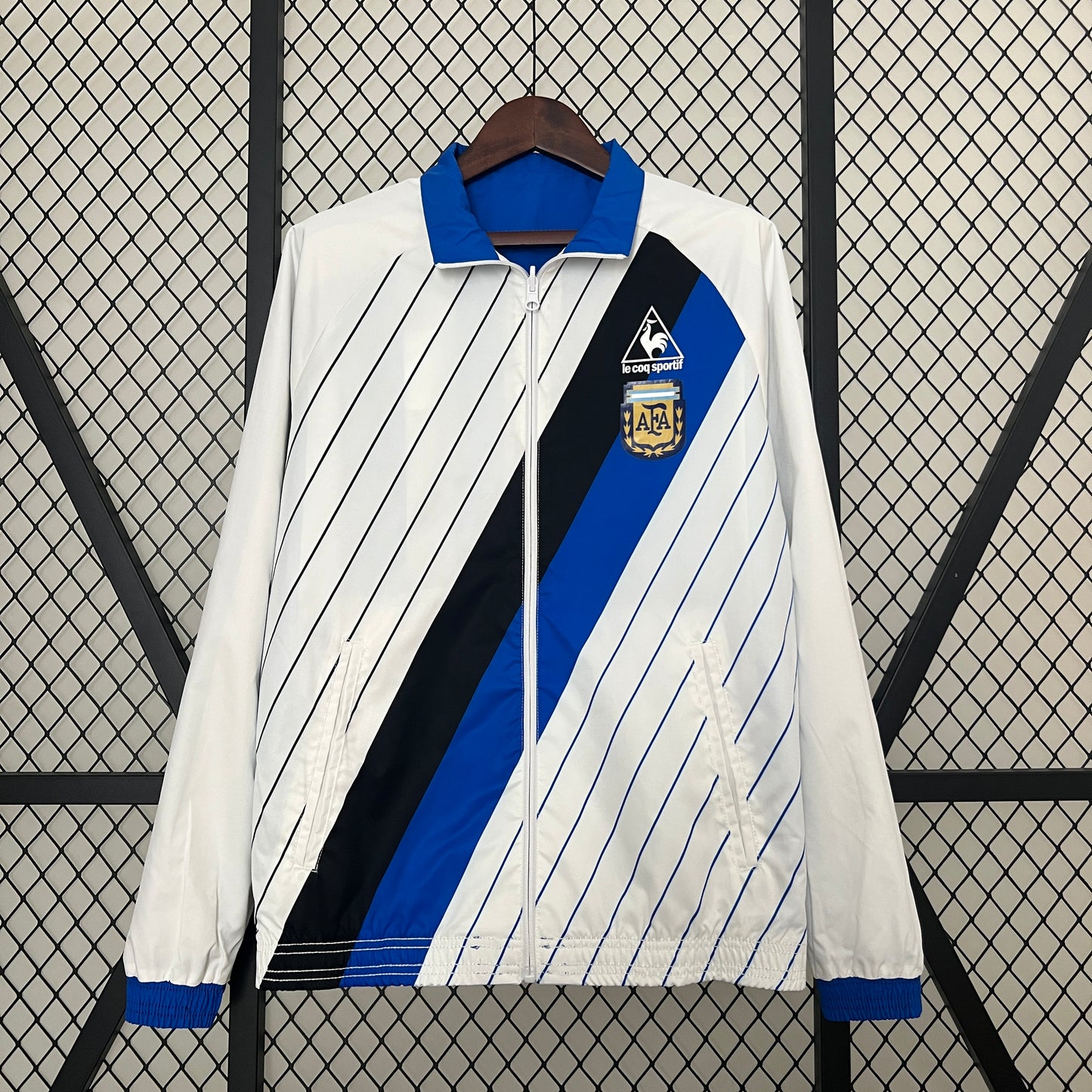 CHAQUETA REVERSIBLE ARGENTINA 2024 - La Casa del Fútbol