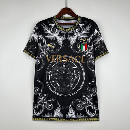 CAMISETA ITALIA VERSACE NEGRA 2023 - La Casa del Fútbol