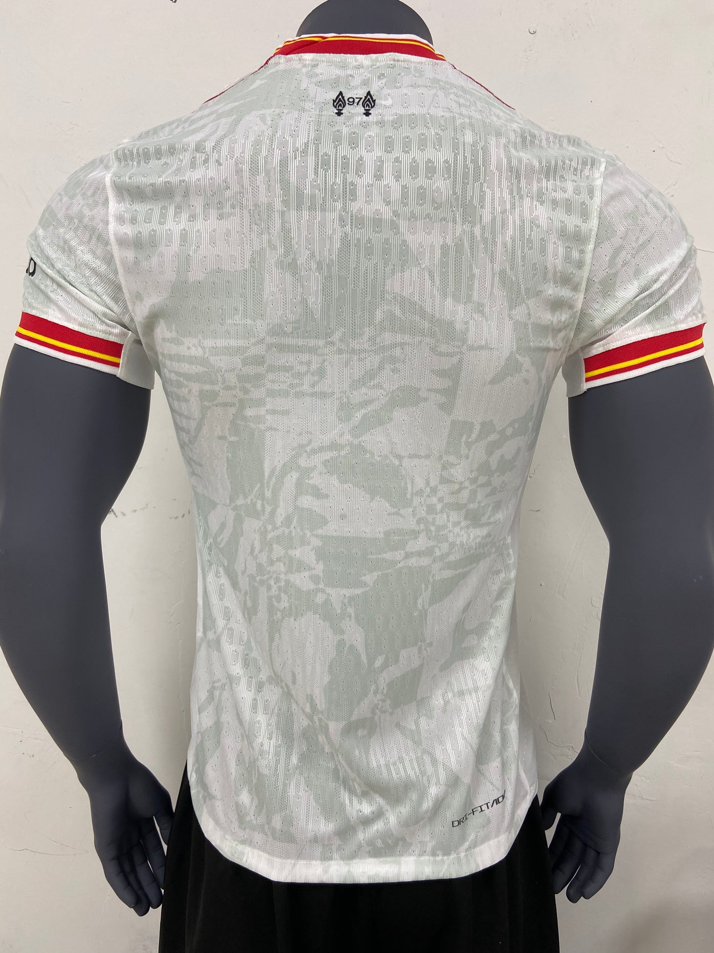 CAMISETA LIVERPOOL TERCERA VISITANTE 24/25 VERSIÓN JUGADOR