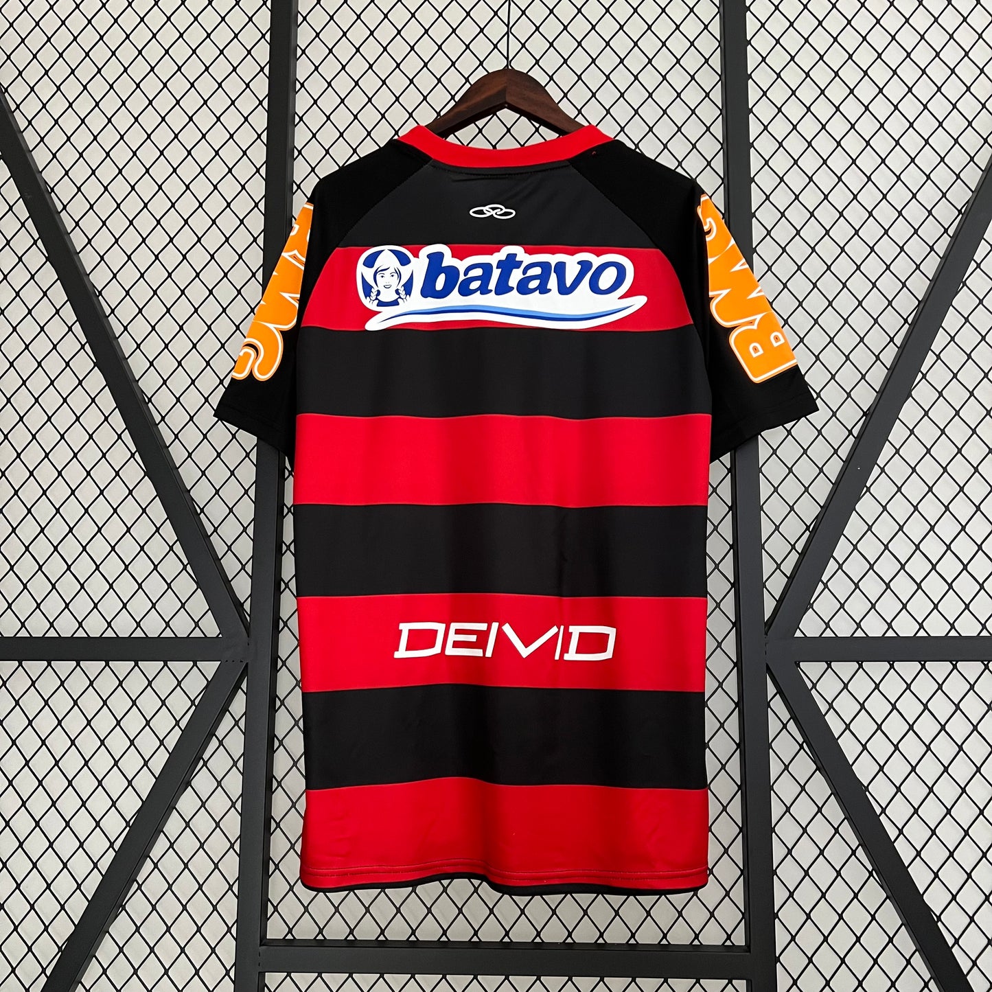 CAMISETA RETRO FLAMENGO LOCAL 2010