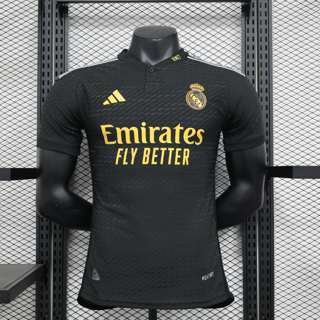 CAMISETA REAL MADRID TERCERA VISITANTE 23/24 VERSIÓN JUGADOR - La Casa del Fútbol