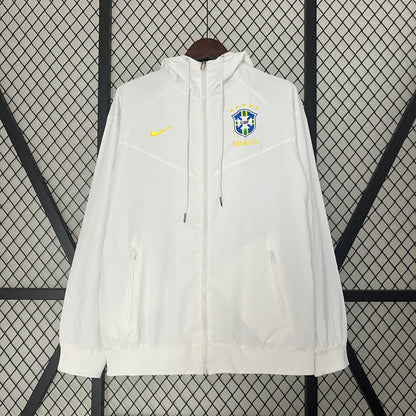 CORTAVIENTOS BLANCO BRASIL 2023 - La Casa del Fútbol