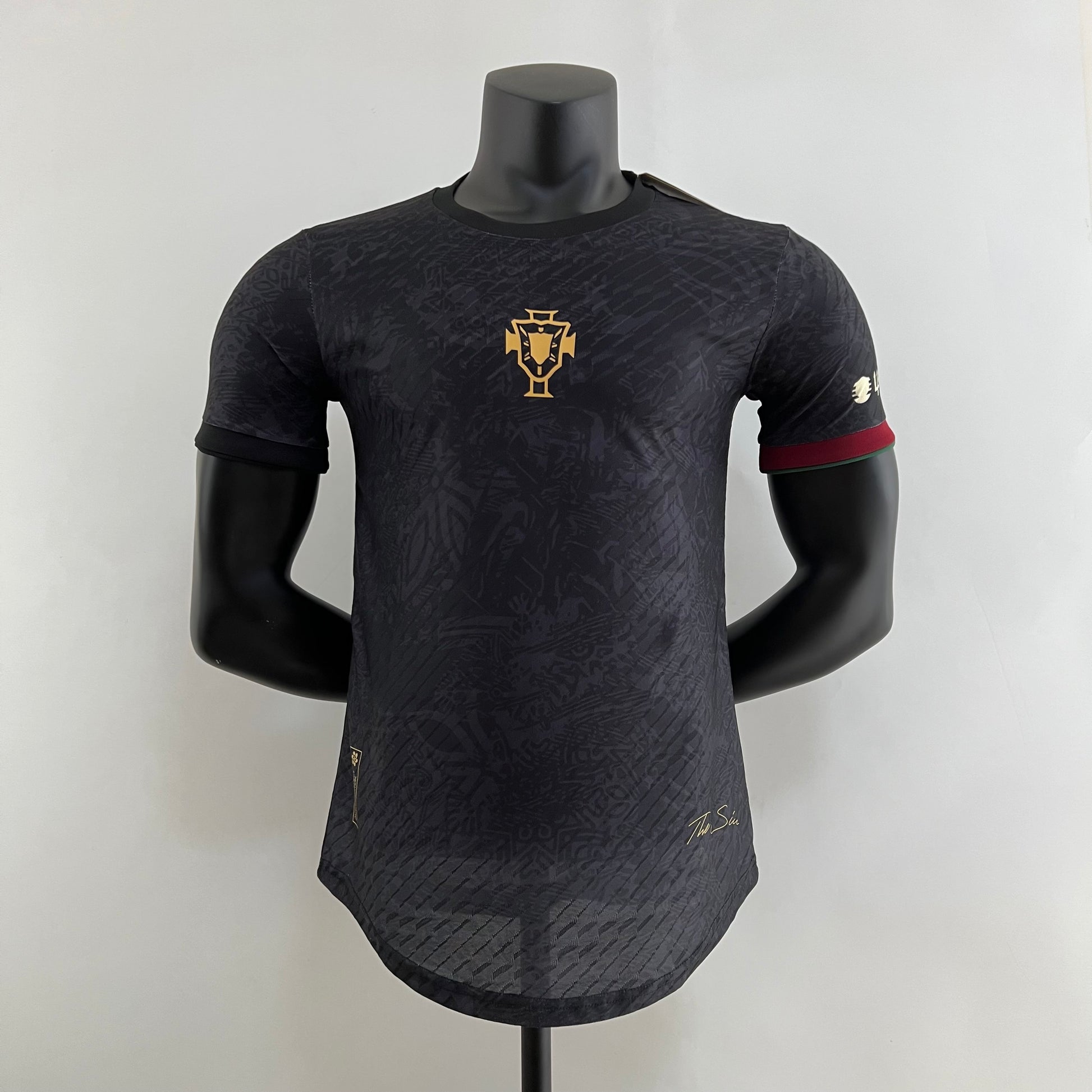 CAMISETA PORTUGAL EDICIÓN ESPECIAL 2023 VERSIÓN JUGADOR - La Casa del Fútbol