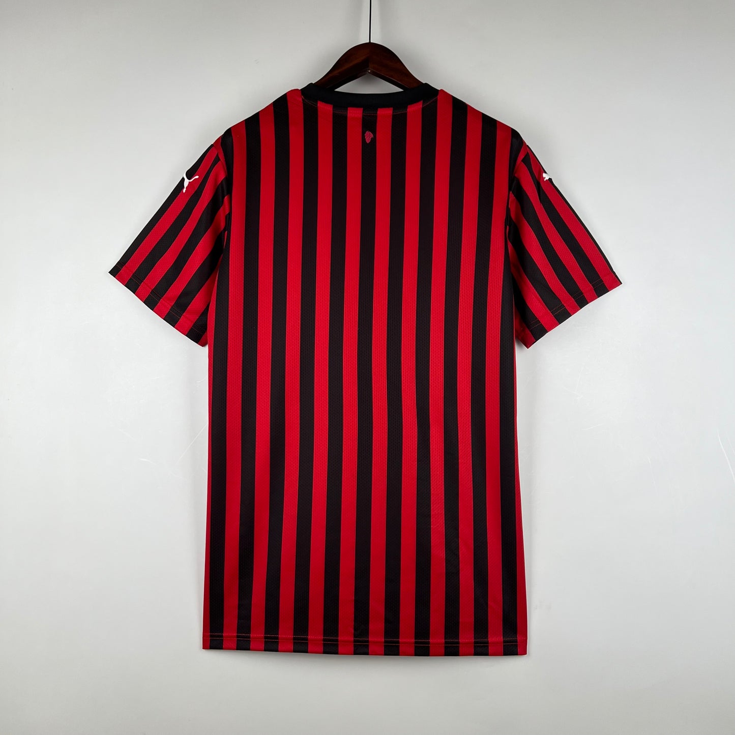 CAMISETA RETRO AC MILAN LOCAL 19/20