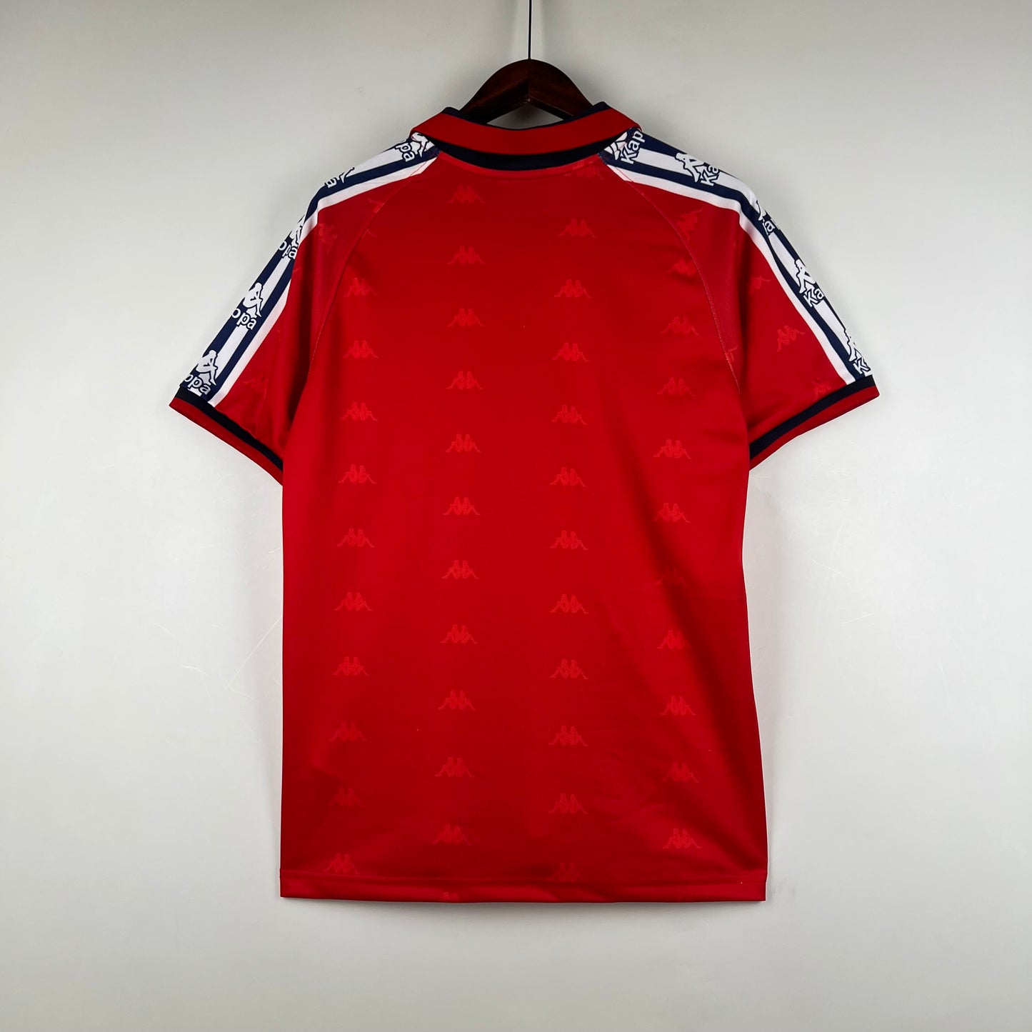 CAMISETA RETRO OSASUNA LOCAL 95/97 - La Casa del Fútbol