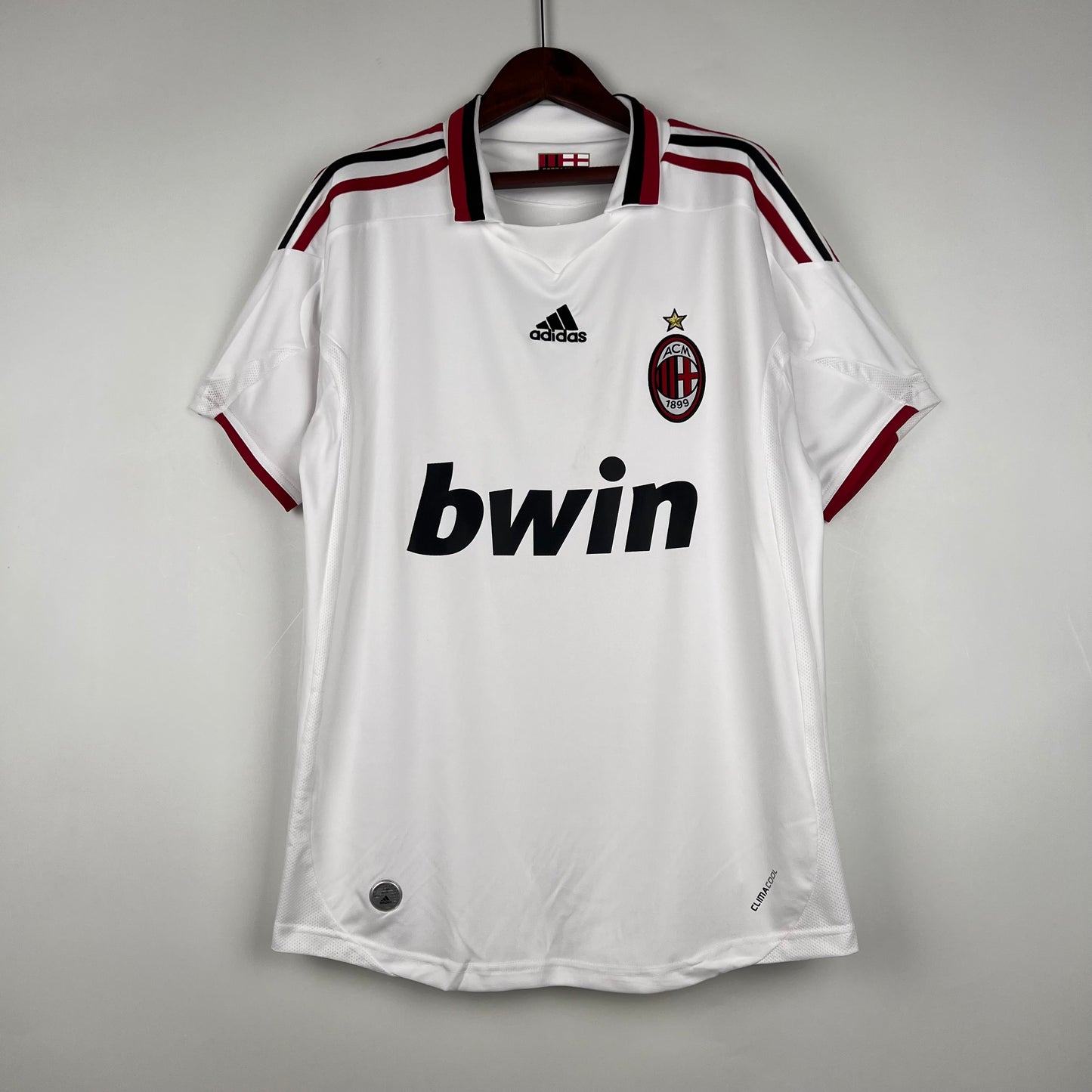 CAMISETA RETRO AC MILAN VISITANTE 09/10