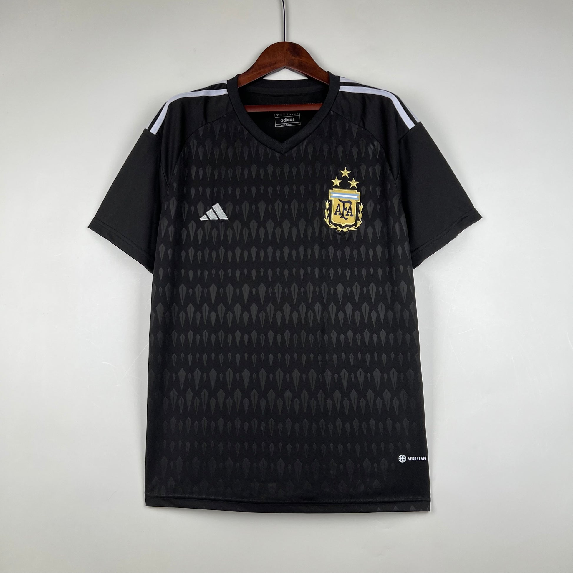 CAMISETA ARGENTINA PORTERO NEGRA 2023 - La Casa del Fútbol