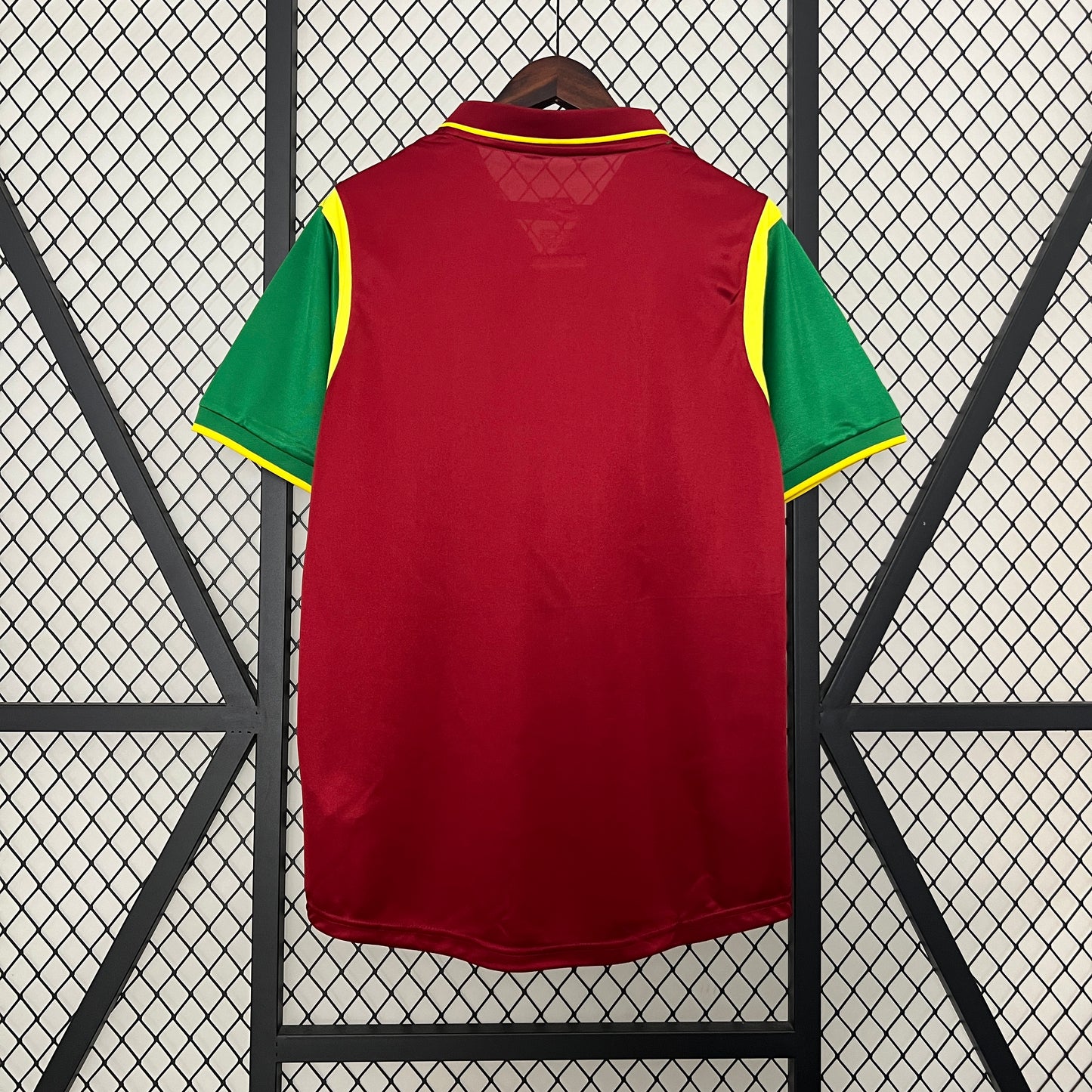 CAMISETA RETRO PORTUGAL LOCAL 1999 - La Casa del Fútbol