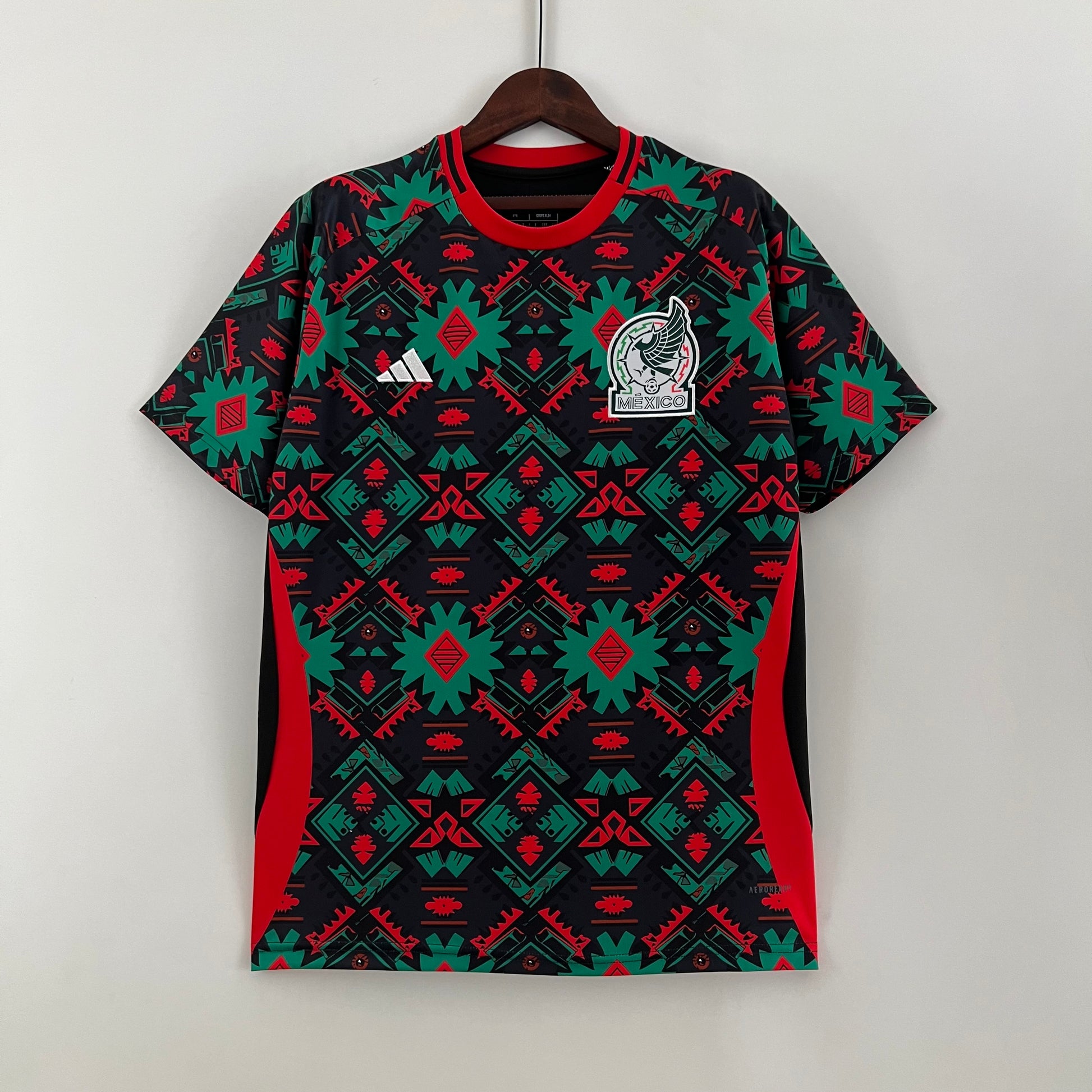 CAMISETA MEXICO ENTRENAMIENTO NEGRA 2024 - La Casa del Fútbol